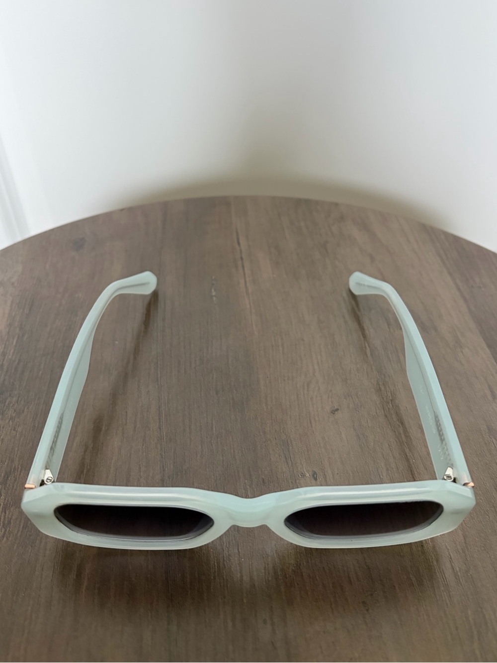 Quay Australia Light Celeste Sunglasses - Picture 10 of 11